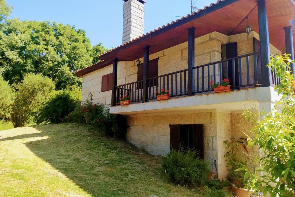 Espectacular Casa Con Piscina En Allariz Exteriör bild